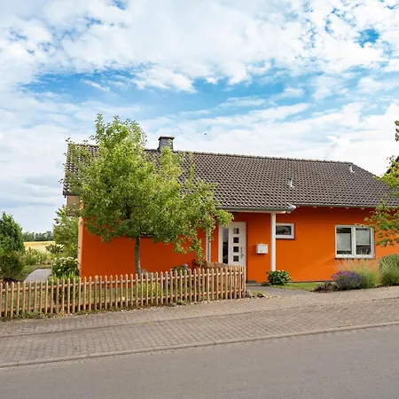 Zum Feldblick Holiday home *